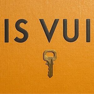 Louis Vuitton Key #320